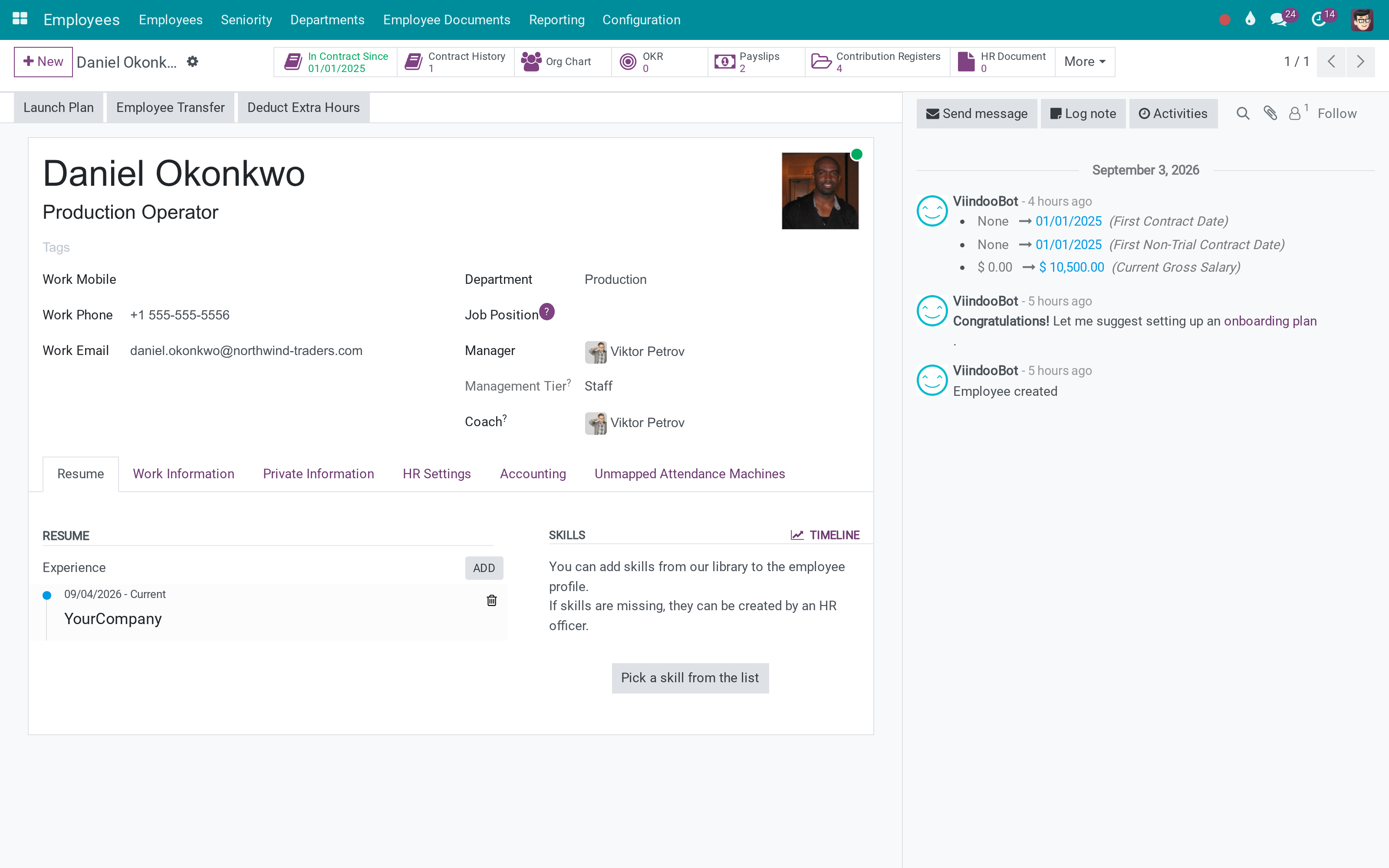 An employee with manager, coach and org chart